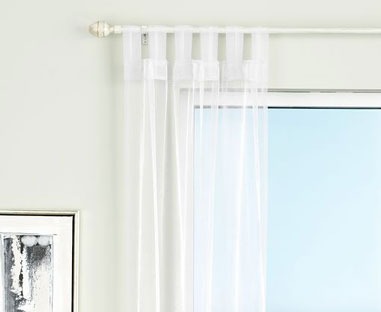 white curtain pole 